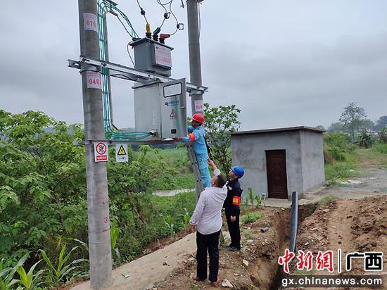 崇左宁明供电公司学史力行切实服务农村“旱改水”
