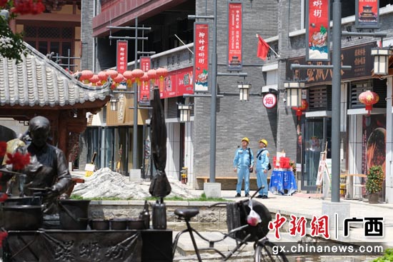 广西值守电网人：劳动最光荣 “五一”我在岗