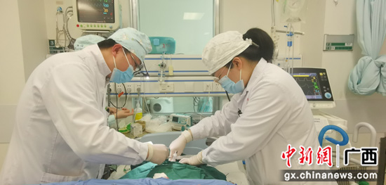劳动者最光荣 “五一”假期桂林医务人员坚守岗位