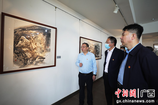 南溪山医院党员走进桂林美术馆开展党史学习教育