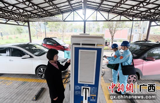 做好“学”与“行”两篇文章 广西电网扎实开展党史学习
