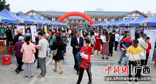 广西-东盟经开区举办春季招聘会 助企业破解用工难题