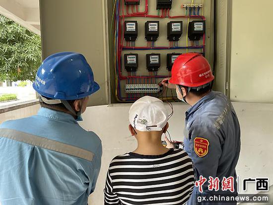 崇左凭祥供电局积极主动关爱弱势群体