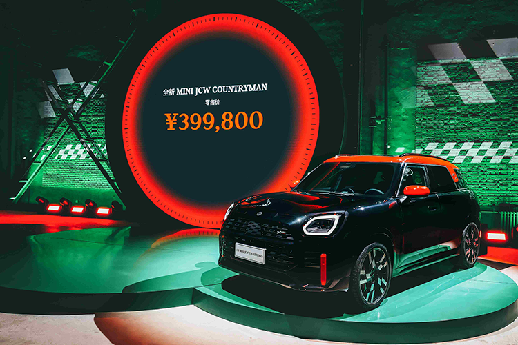 以JCW之名,全新MINI JCW COUNTRYMAN正式上市,售价39.98万元!
