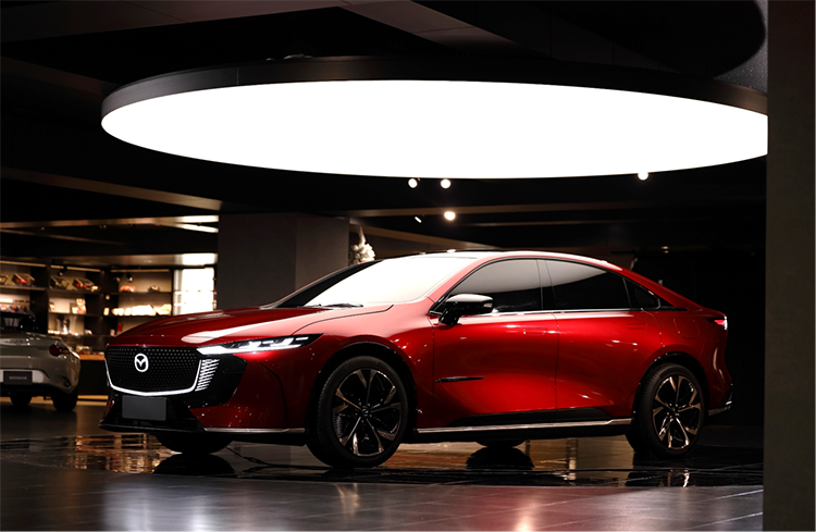 长安马自达MAZDA EZ-6北京车展全球首秀