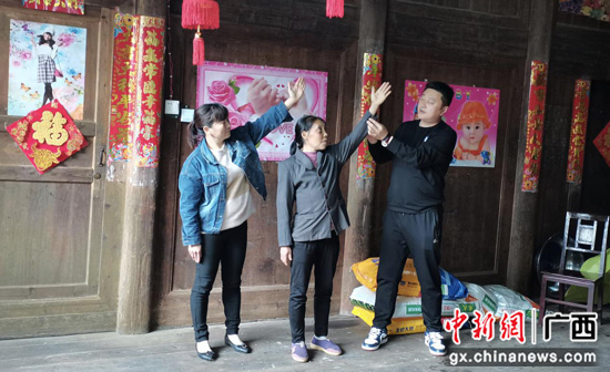 桂林临桂区驻村书记宋冬生：走在大山里的“领舞书记”