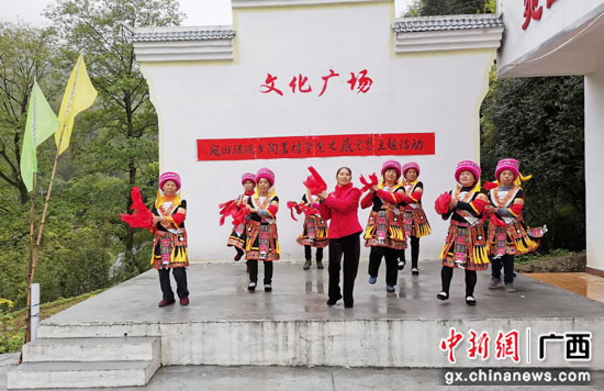 桂林临桂区驻村书记宋冬生：走在大山里的“领舞书记”