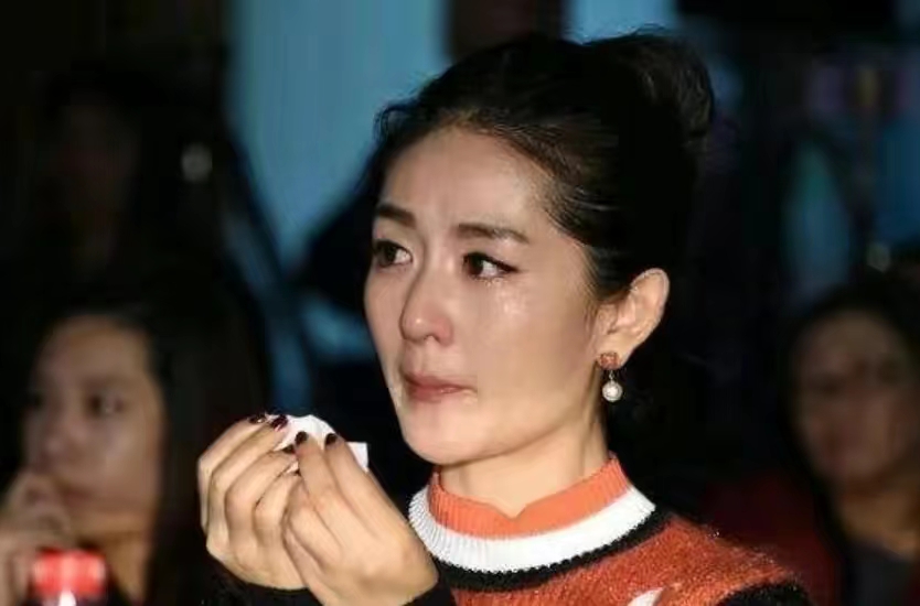 “背靠大树”成名的明星，他们错把自己也当成了大树