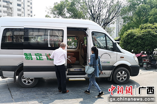 桂林提升客运快车服务 新增5条“点到点”定制班线