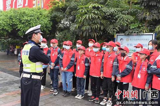 驻邕央企开展“童心向党”党史学习暨创城志愿服务活动