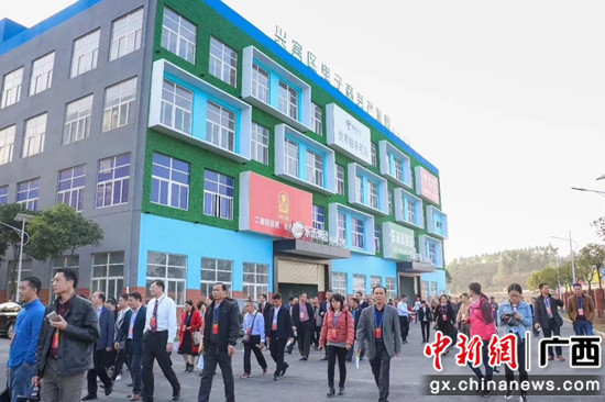 百姓乐淘公司供图 来宾市兴宾区电商产业园成电商创业洼地