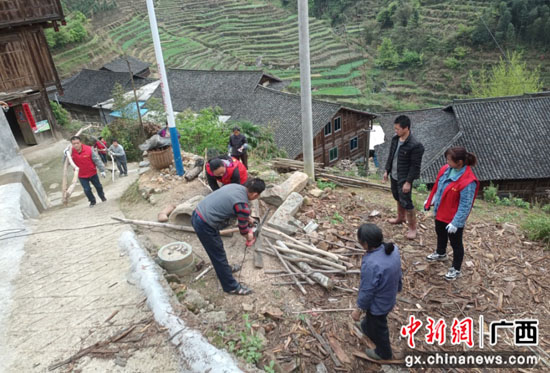 桂林龙胜县泗水乡践行“三清三拆” 助力乡村振兴