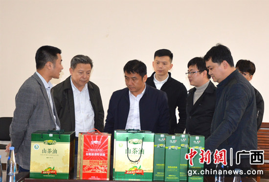 深圳市标准促进会到巴马调研“圳品”企业工作