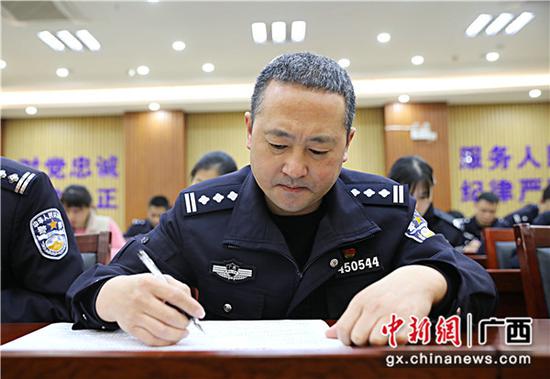 贺州平桂：开展教育整顿理论知识考试