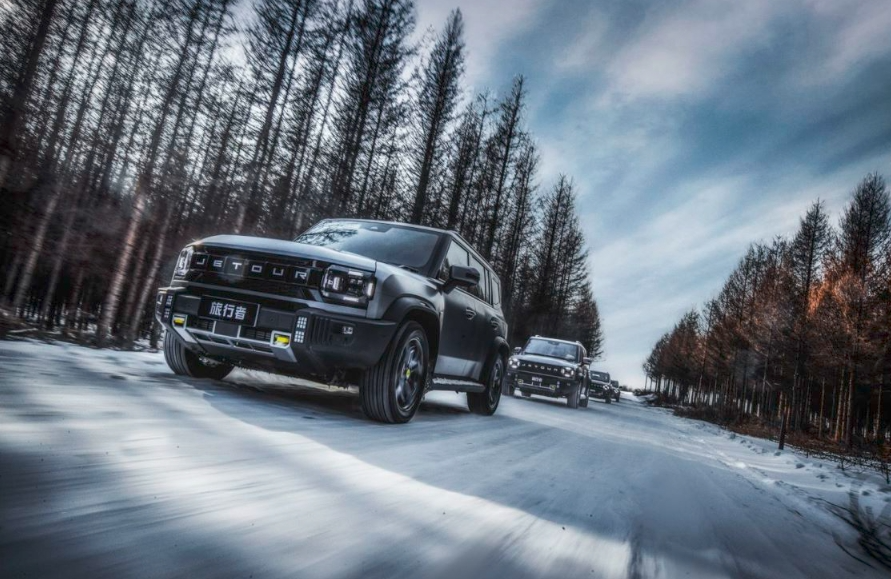2.0T+四驱,捷途旅行者让你轻松玩转雪地穿越