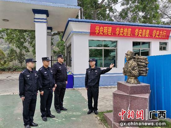 崇左凭祥边境民警充分利用红色资源深入开展党史学习教育