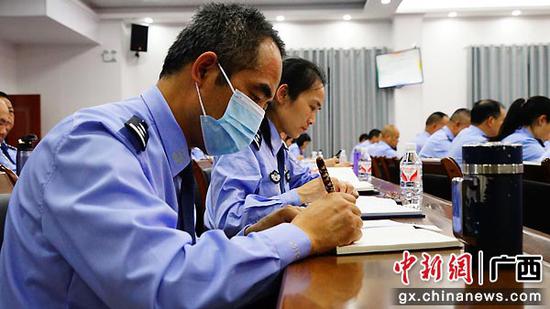 贺州八步公安分局举办党史学习教育专题讲座