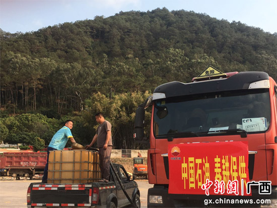 中国石油加油站为八桂农户定制“中油外卖”春耕服务