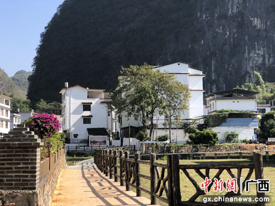 广西阳朔县乡村风貌改造经验亮相全国“两会”