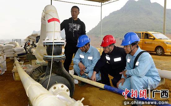 崇左供电公司全力为春耕生产提供用电服务