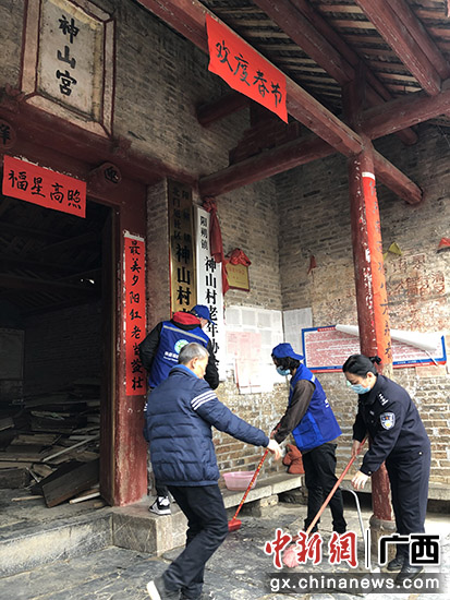 桂林“洋雷锋”志愿者：学雷锋没有国界