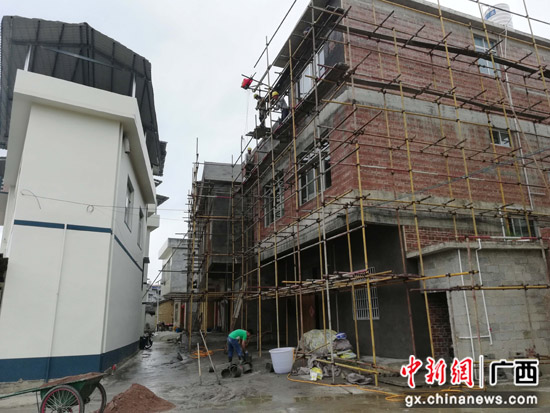 荔浦市杜莫镇开展风貌改造 提升乡村“颜值”